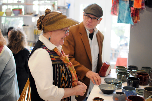 empty-bowls-picture-from-paper-2